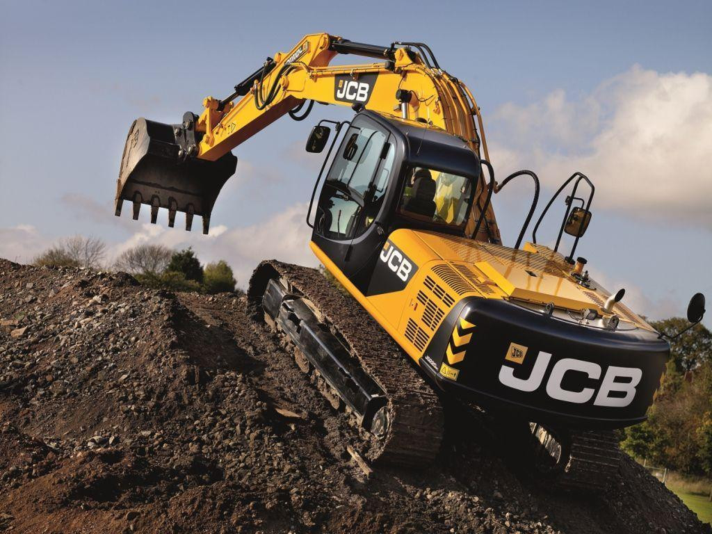 JCB दुर्घटना हुँदा चालक गम्भीर घाइते