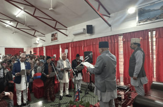 कर्णालीका प्रदेशमा  चार  मन्त्रीले शपथ लिए!!!!