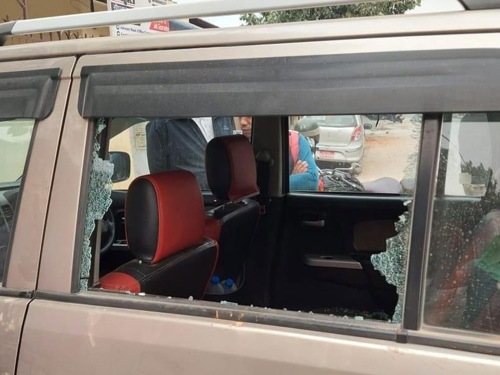 रास्वपा का उम्मेदवार डा वाग्लेका बुबा चढ्ने गाडी तोडफोड