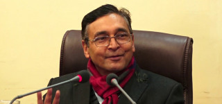 एमाले सांसद टोपबहादुरको घरमा प्रहरी पुग्यो !!!!