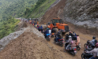 इच्छाकामना मुग्लिन नारायणगढ सडक खण्ड एकतर्फी सञ्चालन  हुदैँ
