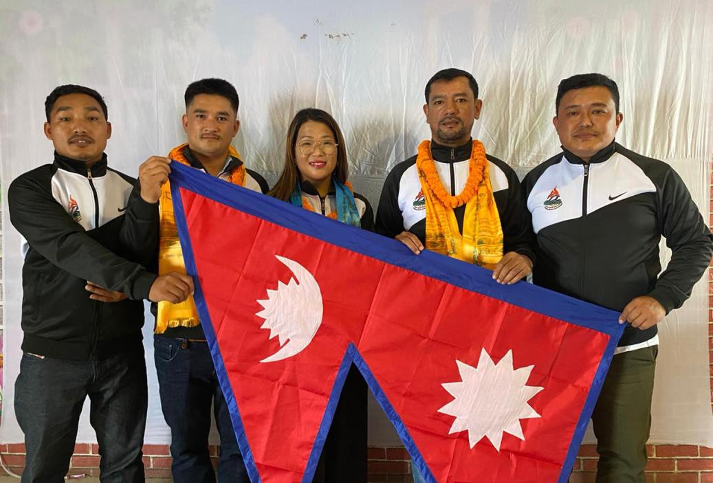 अन्तर्राष्ट्रिय मार्सलआर्ट्स टोली युके  प्रस्थान गर्दै 
