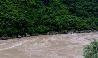२ जना त्रिशूली नदीमा  बेपत्ता