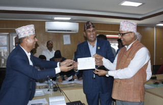 यी सांसदहरुले दिए संसदीय समितिको सभापतिमा उम्मेदवारी