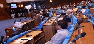 प्रतिनिधिसभाको बैठकमा  चारजना मन्त्रीले  प्रश्नहरुको जवाफ दिने
