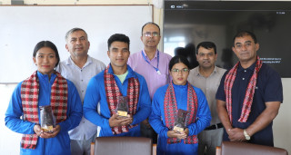 जुडो खेलाडीलगायत बिदाइपछि तस्वीर खिचाउदै