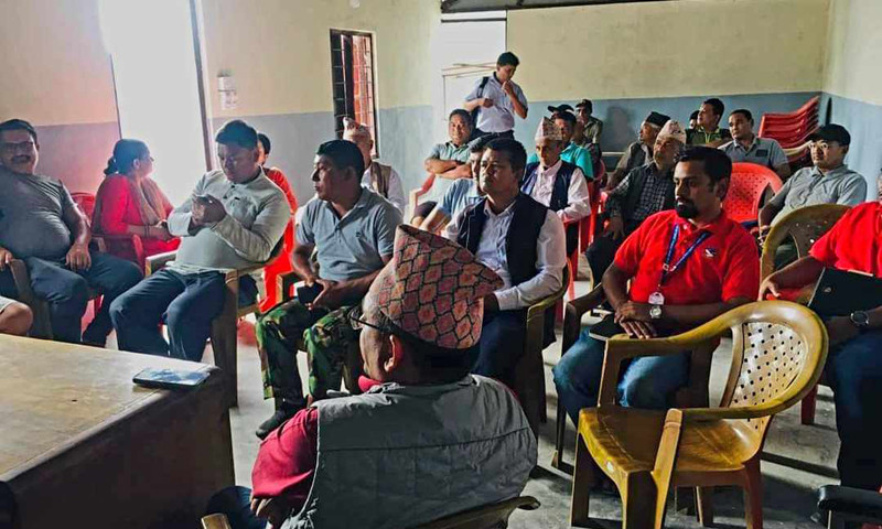बारपाक सुलिकोट गाउॅपालिकाको केन्द्र जोड्ने सडकमा ठेकेदारको लापरबाही