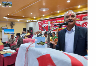 नेकपा माओवादी केन्द्रका सचिव डिलाराम आचार्य अचानक  स्वास्थ्यमा समस्या देखिए पछि  , हेलिकोप्टरबाट  नेपालगञ्जको कोहलपुर मेडिकल