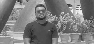 बोर्डिङ्ग स्कुलका सञ्चालक सर्राफको हत्या प्रकरणबारे प्रहरीले  पत्रकार सम्मेलन गर्दै