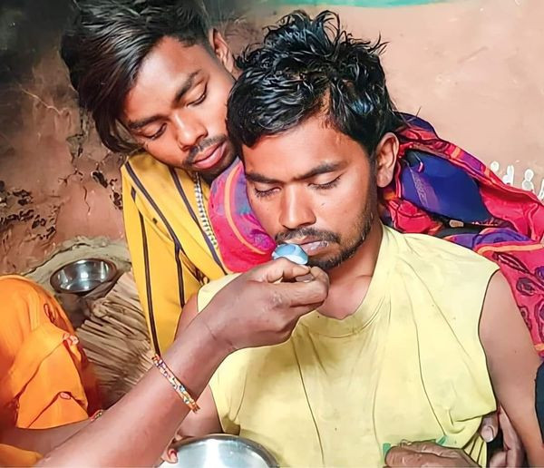 मेट्रो न्युरो अस्पतालले मृत्यु   मृत घोषणा  गरी  दाहसंस्कारका लागि पठाएका एक  व्यक्ति जीवितै