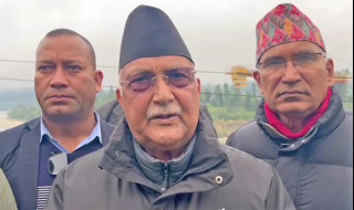 एमालेको मध्यपहाडी संकल्पयात्राको अन्तिम दिन  नेताहरु हेलिकप्टर  लिएर पुगे