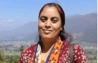 राष्ट्रियसभा निर्वाचन : गण्डकी प्रदेश महिला तर्फबाट माओवादी केन्द्रकी मनरुपा शर्मा  ३ हजार ६ सय ६० मतभारसहित  विजयी
