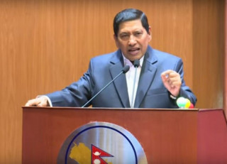 रुसी विदेशमन्त्री सर्गेइ लावरोभसँग टेलिफोन वार्ता गर्ने :  परराष्ट्रमन्त्री नारायणकाजी श्रेष्ठ