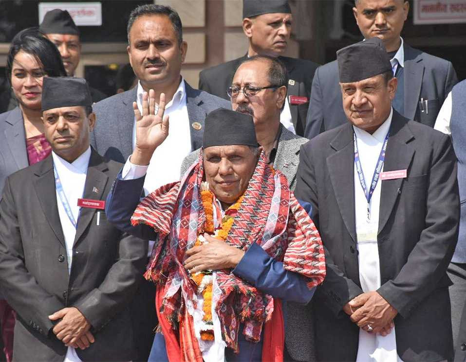 राष्ट्रिय सभाको अध्यक्षमा माओवादीका  नारायण दाहाल ३९ मतसहित विजयी