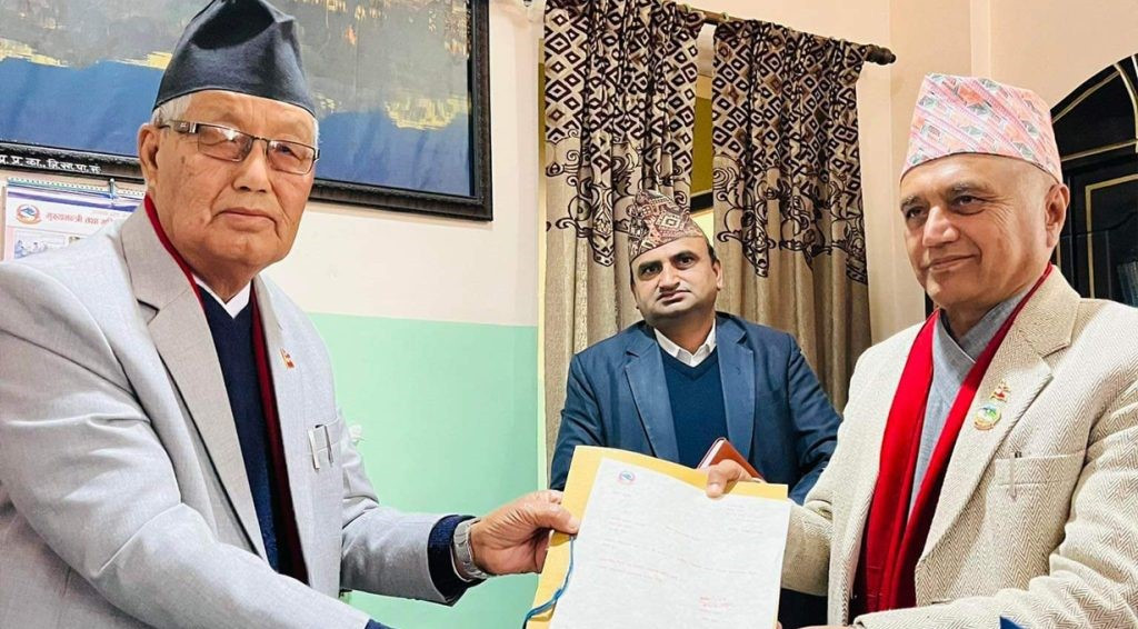 गण्डकी प्रदेशको मुख्यमन्त्रीमा नेकपा एमालेका  खगराज अधिकारी नियुक्त