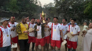 आरुघाट स्वास्थ्य शाखाको आयोजनामा भएको अन्तरपालिका स्तरीय   फुटबल  प्रतियोगिताको उपाधि गोरखा अस्पताललाई