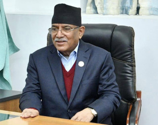 प्रधानमन्त्री  प्रचण्डले अहिले  राजिना नदिने 
