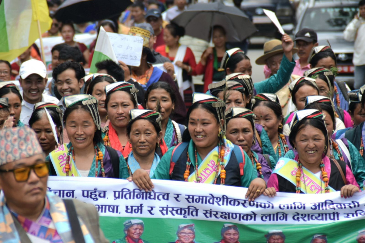 २८औँ अन्तर्राष्ट्रिय विश्व आदिवासी दिवसको अवसरमा झाँकी र्‍याली गरेर मनाइदै