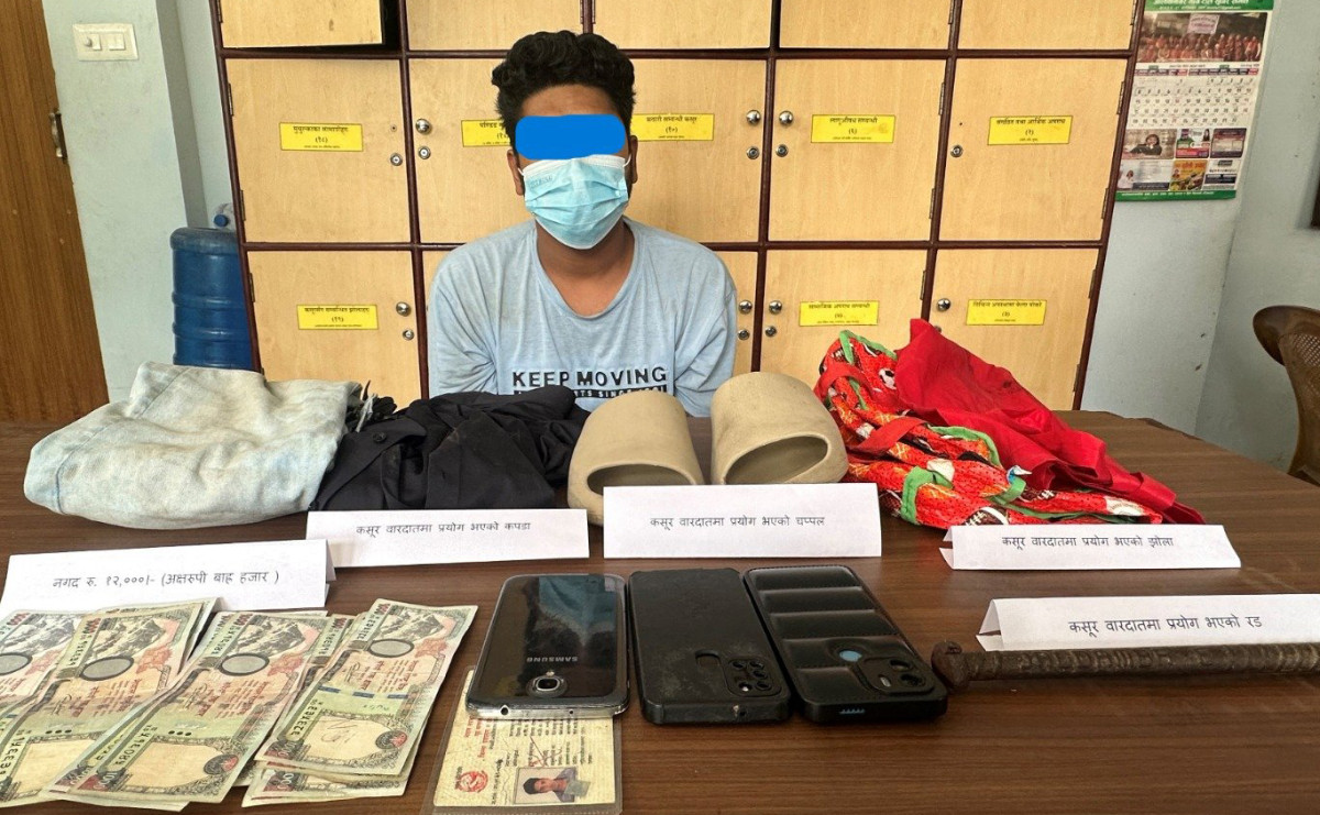 नागार्जुन नगरपालिकाको  स्युचाटारमा  चोरी गरेको आरोपमा दोलखाका एक युवक पक्राउ 