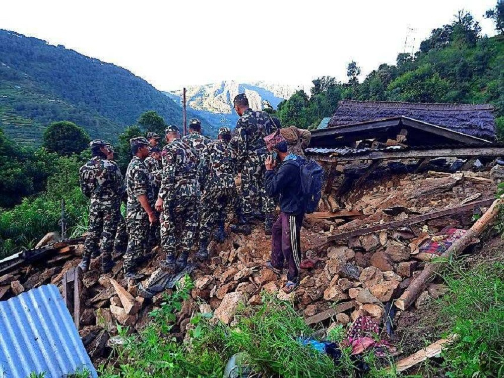 रामेछापमा गएराती गएको पहिरोमा ६ जनाको शव फेला 