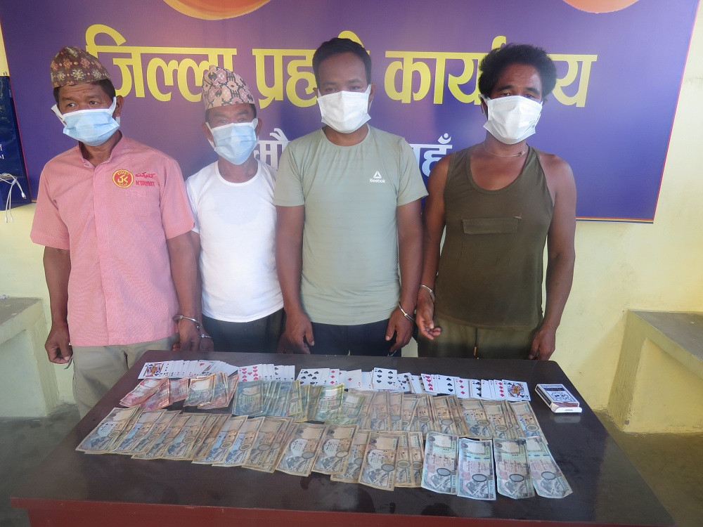  तनहुँ व्यास नगरपालिकाबाट चार जना जुवाडे पक्राउ