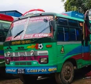  गोरखाको लापुवेशीबाट शुक्रबार काठमाडौंको लागि छुटेको बस सम्पर्क बिहीन