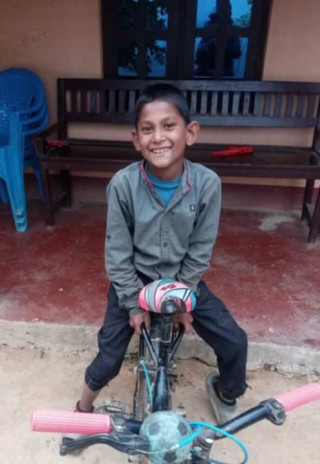 धादिङको ज्यामिरे चौरमा १२ बर्षे बालक अलपत्र अबस्थामा भेटियो