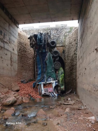 आँबुखैरेनीमा स्कार्पियो र ट्रक ठक्कर खादा ट्रक चालकसहित २ जनाको घटनस्थलमा मृत्यु 
