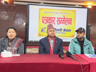 एमालेका नेता रावल आफैँ पार्टीबाट निक्लिनु भएको हो : महासचिव पोखरेल 