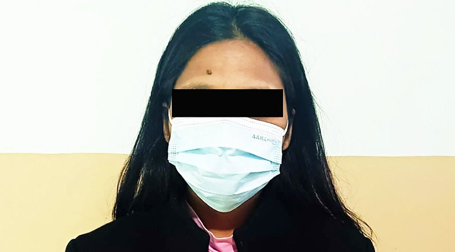  पोखराबाट प्रहरी जवानको परीक्षा दिँदै गरेकी नक्कली परीक्षार्थी  पक्राउ