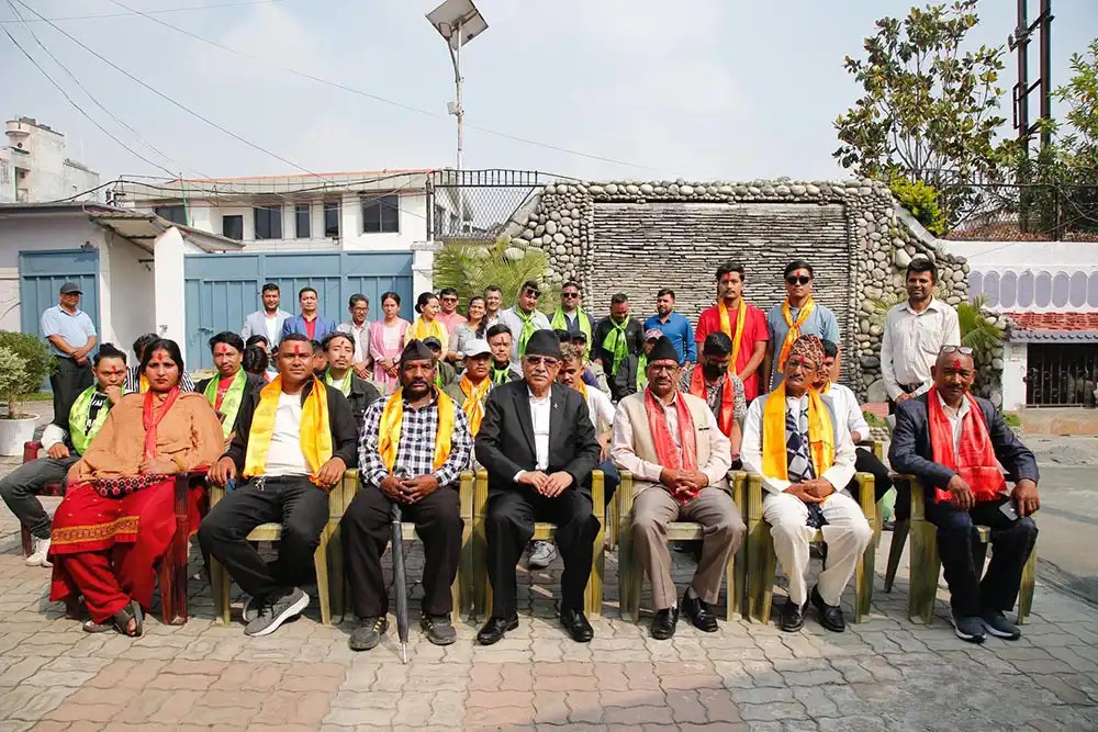जसपा परित्याग गरी एक दर्जान भन्दा बढी नेता कार्यकर्ता माओवादी केन्द्रमा प्रवेश 