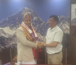 भट्टराईद्वारा मुख्यमन्त्रीलाई बधाई