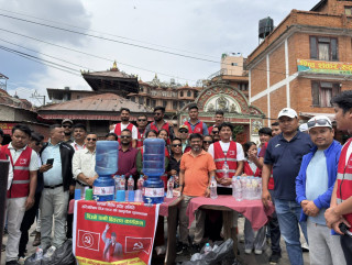 वाइसीएल नेपाल विशेष प्रदेशद्वारा  पशुपतिनाथ मन्दिरमा दर्शन गर्न आएका भक्तजनलाई खाने पानी वितरण