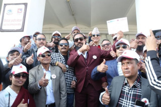 सुनारको नेतृत्वमा हाम्रो पार्टी नेपाल निर्वाचन आयोगमा दर्ता 