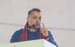 गगन थापाद्वारा आत्मदाह प्रयासपछि निधन भएका गणेश नेपालीको परिवारलाई एक लाख रुपैयाँ आर्थिक सहयोग