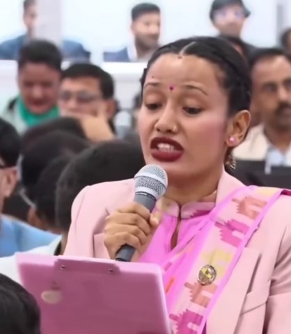 ग्यास हाहाकारबारे आशिका तामाङले संसद्मा सुनाइन्  व्यंग्यात्मक कविता