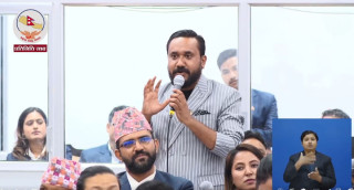 ‘निश्चित विचौलियाले प्रहरी हेडक्वार्टर कब्जा गरेका छन्’ : सांसद खगेन्द्र सुनार