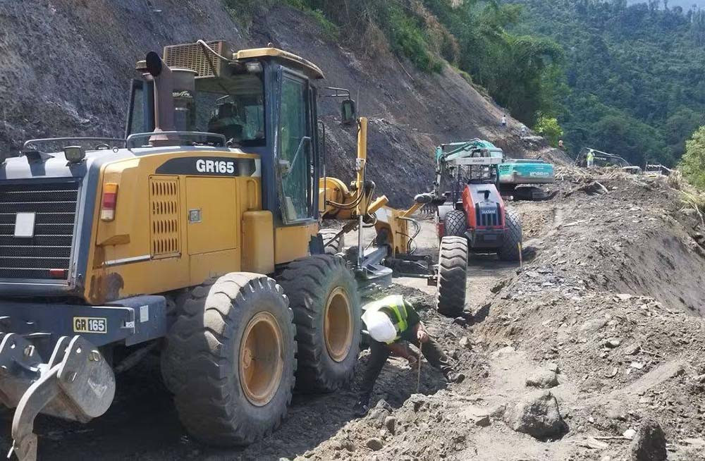 प्रधानमन्त्रीले घोषणा गरेकै समयमा कृष्णभीर सडक खुल्ने, असोज १ देखि दुईतर्फी यातायात